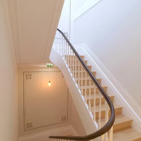 Medusa Apartment